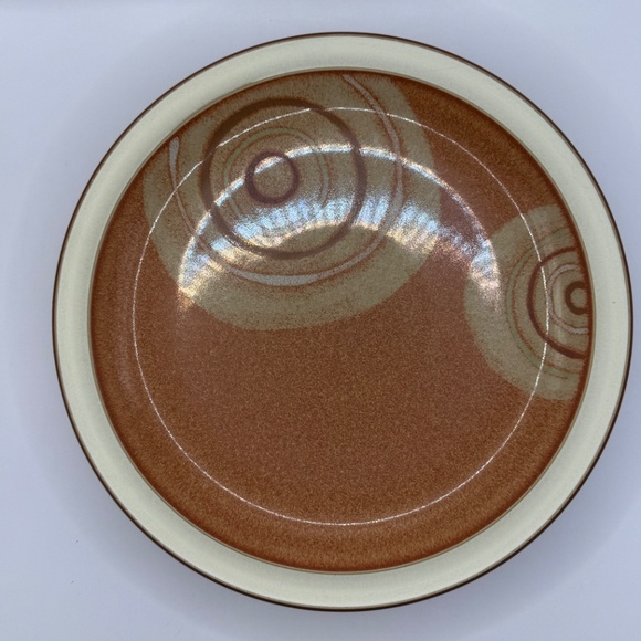 Denby England Fire Chilli Luncheon Plates 8 7/8". Set of 4. - Picture 3 of 5